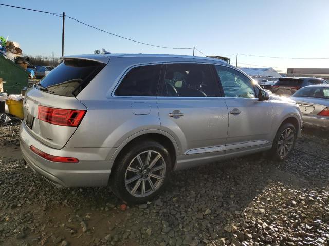 VIN WA1LHAF7XJD028960 2018 Audi Q7, Premium Plus no.3