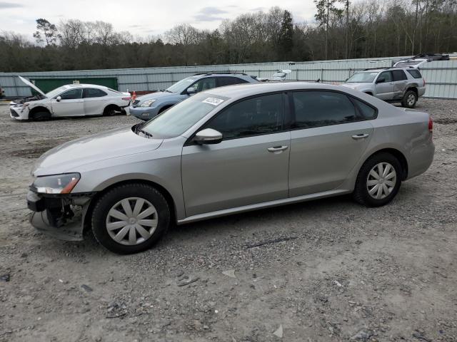 Lot #2436434714 2012 VOLKSWAGEN PASSAT S salvage car