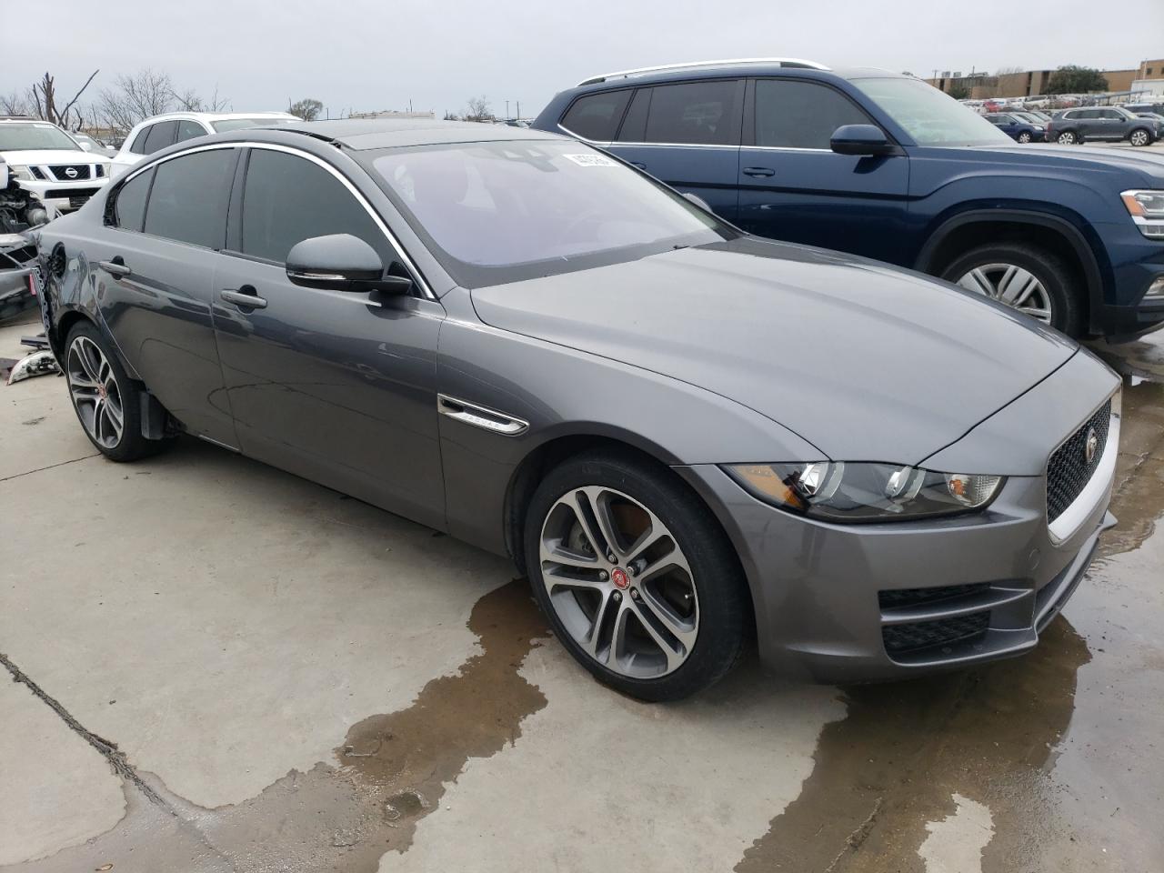 2017 Jaguar Xe Premium vin: SAJAD4BV3HA971770