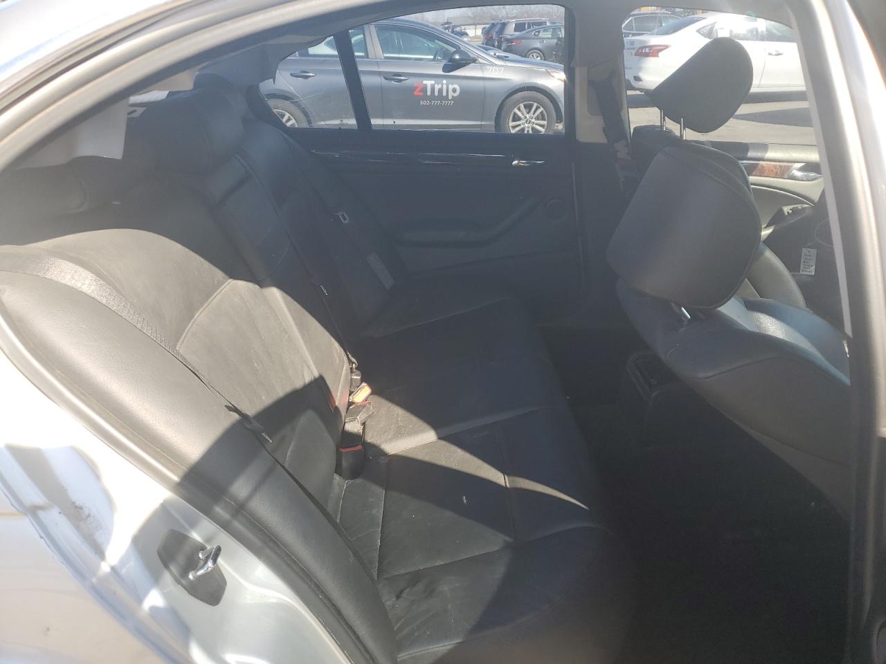 WBAEW53473PG23529 2003 BMW 330 Xi