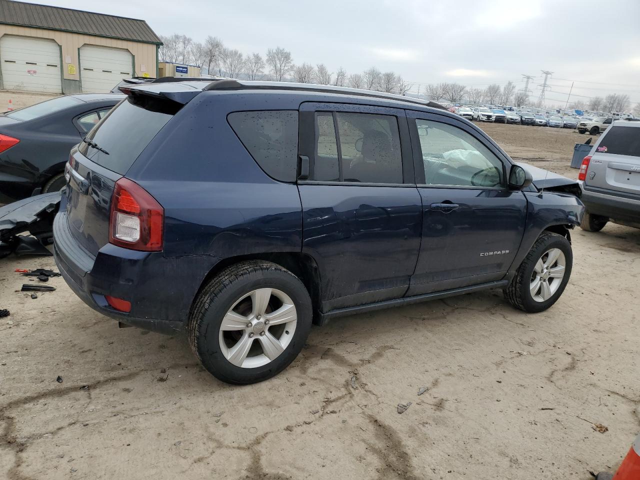 1C4NJDBB2FD240368 2015 Jeep Compass Sport