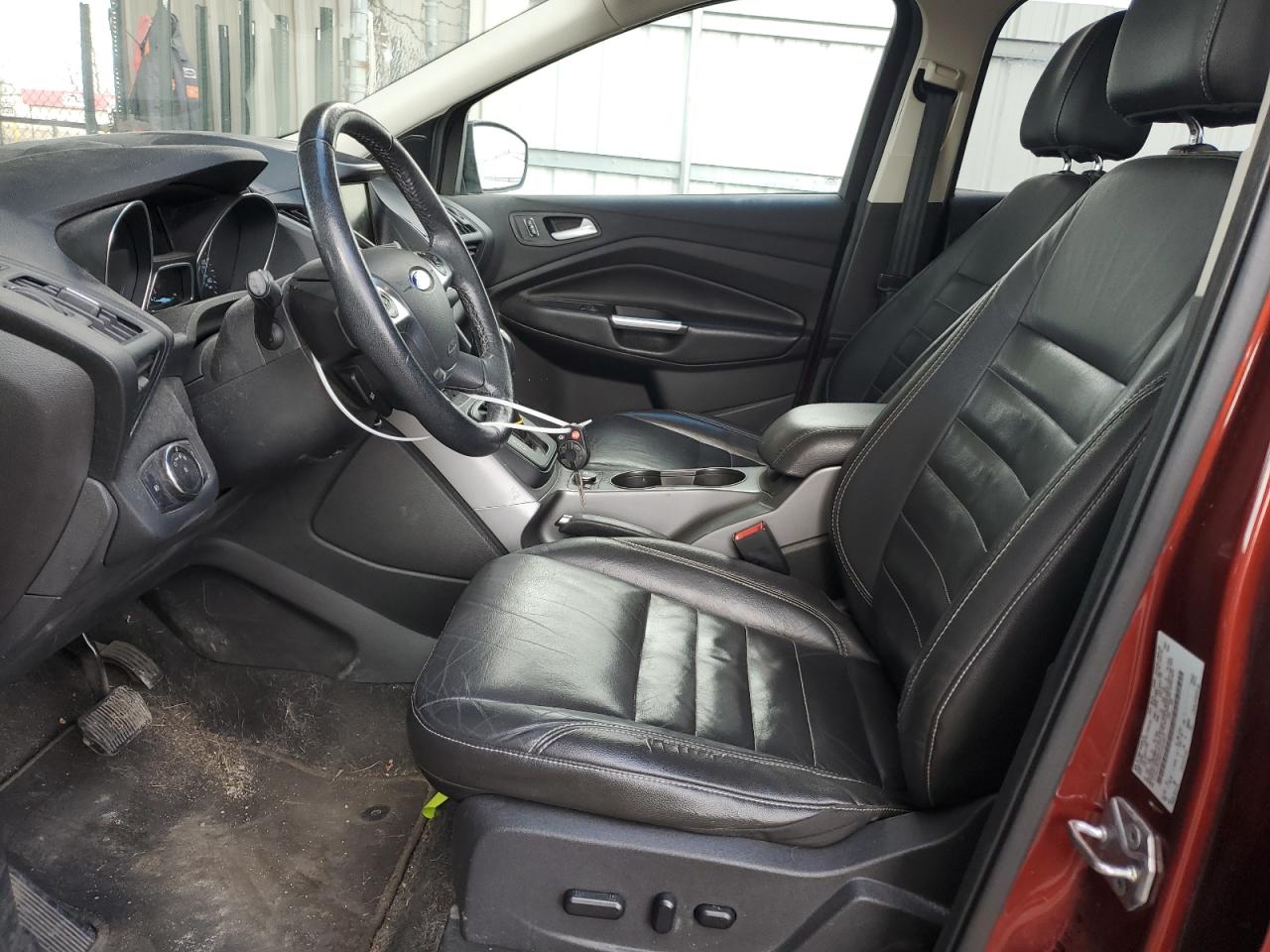 1FMCU9G98FUA24571 2015 Ford Escape Se