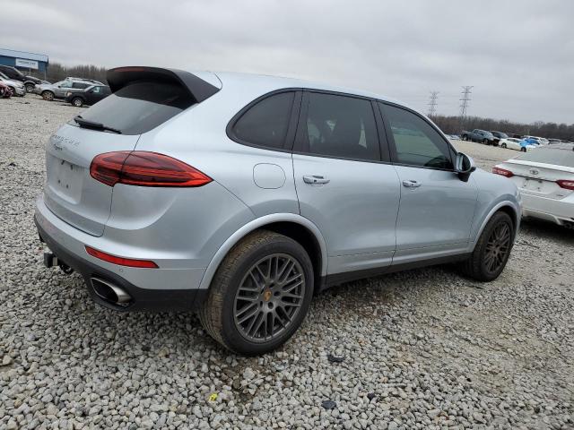 VIN WP1AA2A22HKA84219 2017 Porsche Cayenne no.3