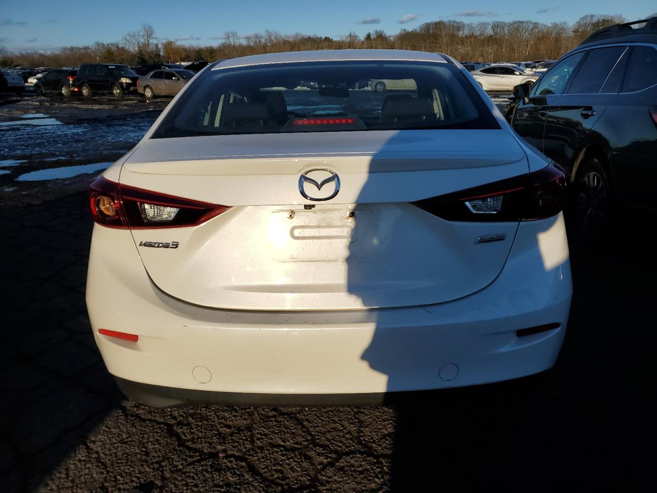 JM1BM1V72G1348606 2016 Mazda 3 Touring