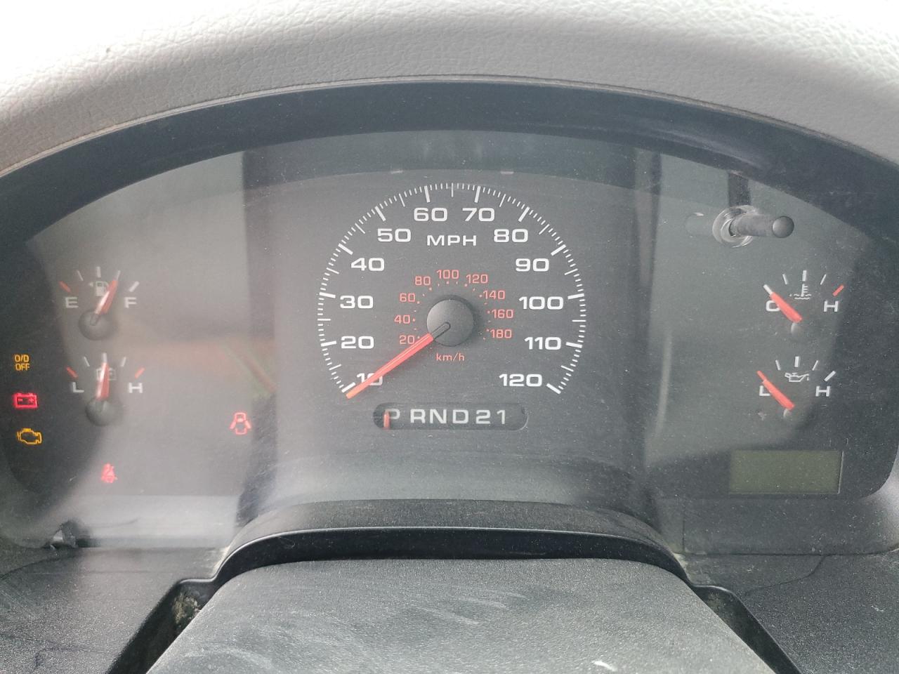 1FTRF12235NB88324 2005 Ford F150