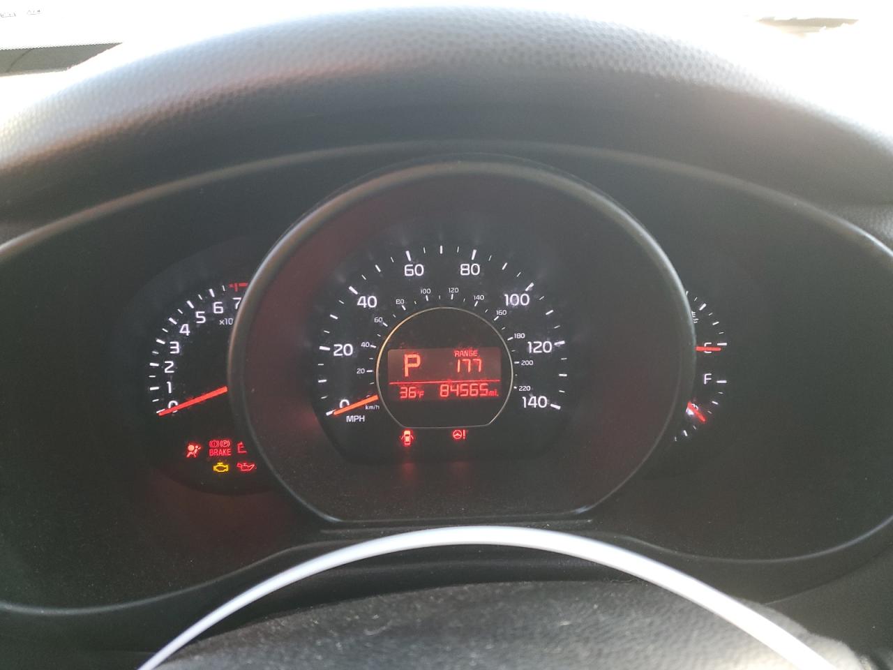 KNDJP3A55G7242733 2016 Kia Soul + KNDJP3A55G7242733 2016 Kia Soul +