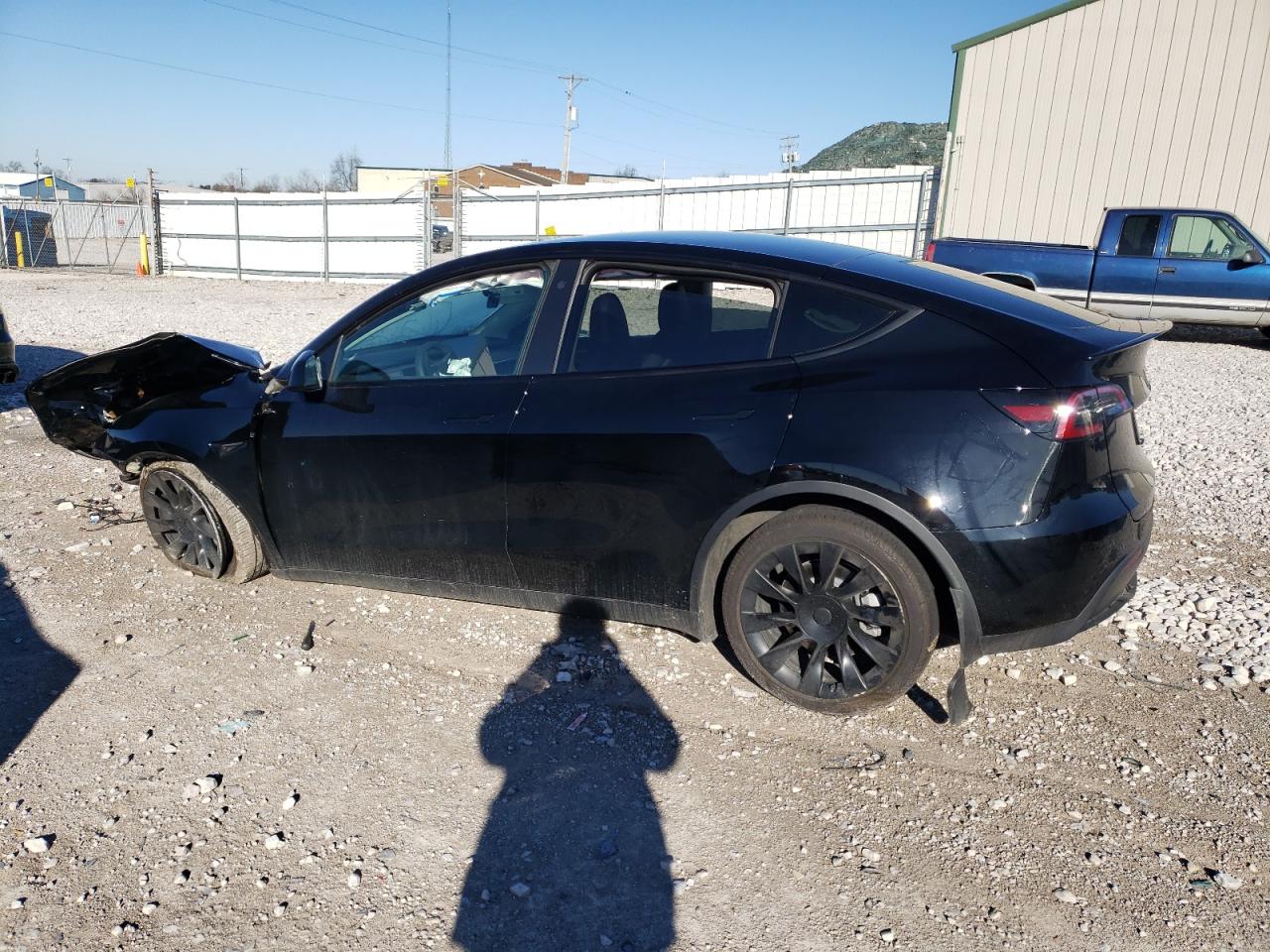 7SAYGAEE1PF708183 2023 Tesla Model Y