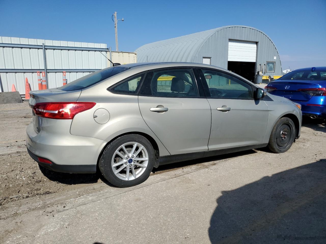 2015 Ford Focus Se vin: 1FADP3F25FL233456