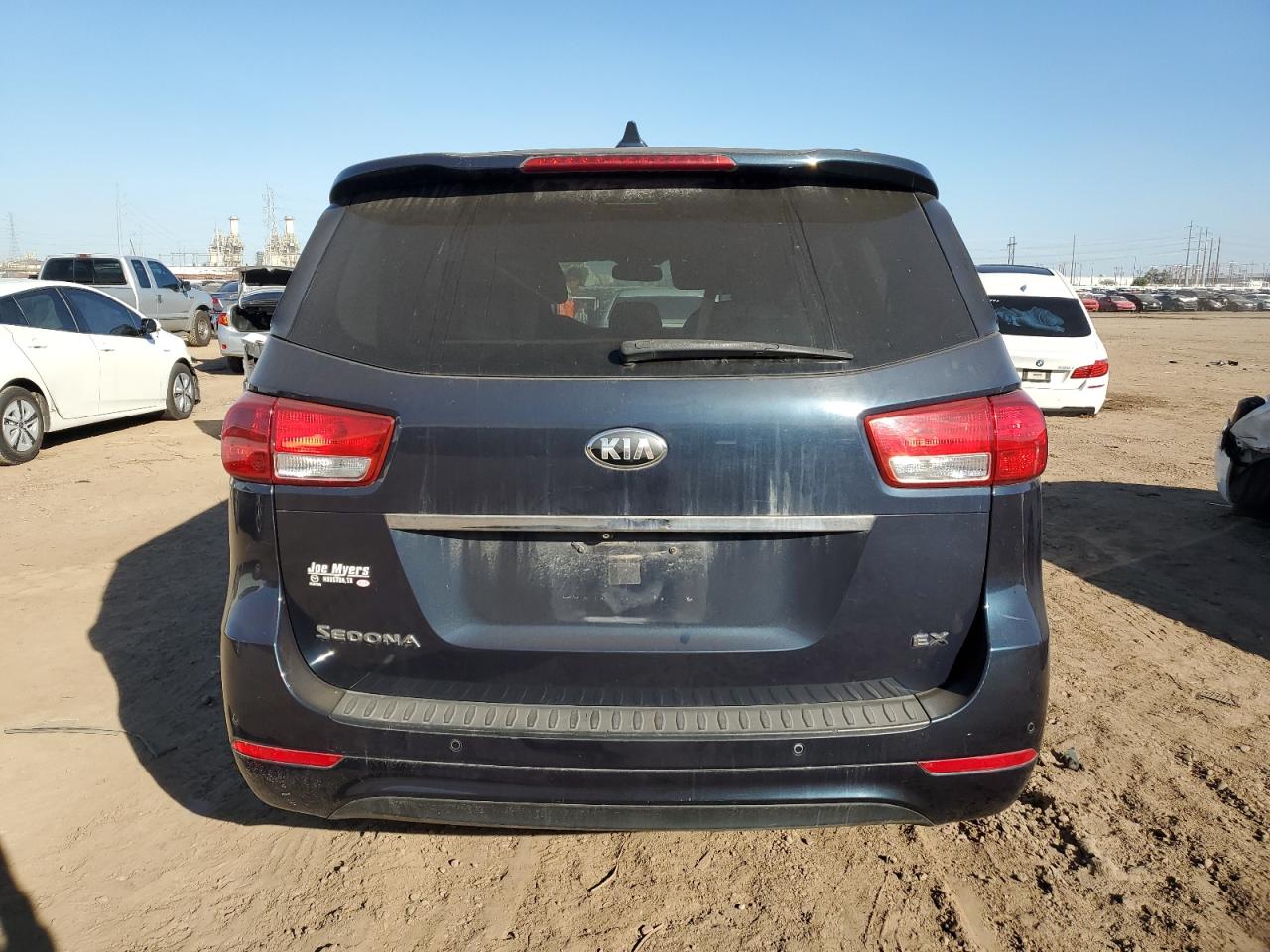 kndmc5c10f6021821 KNDMC5C10F6021821 2015 Kia Sedona Ex