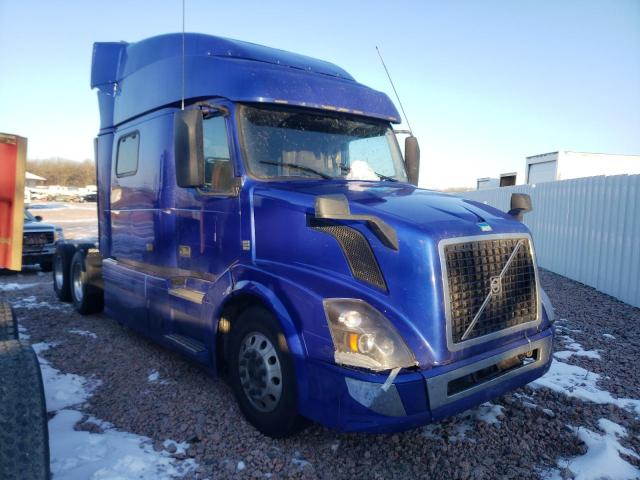 Lot #2358792131 2018 VOLVO VN VNL salvage car