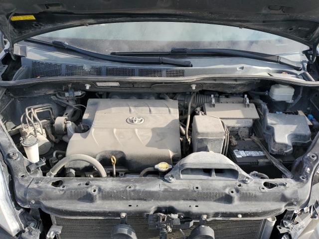 2012 Toyota Sienna - Image 12