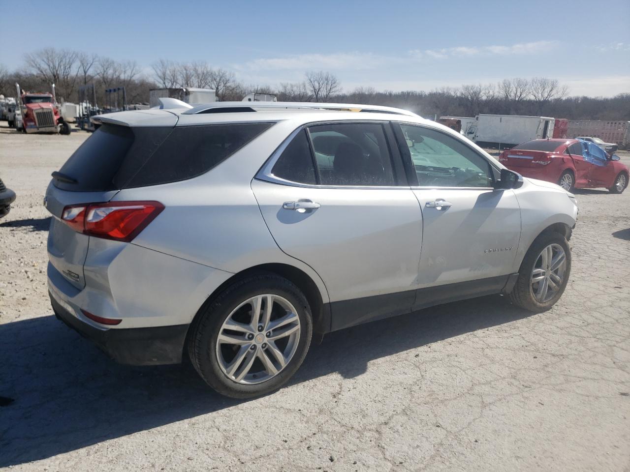 2GNAXWEX6J6273470 2018 Chevrolet Equinox Premier