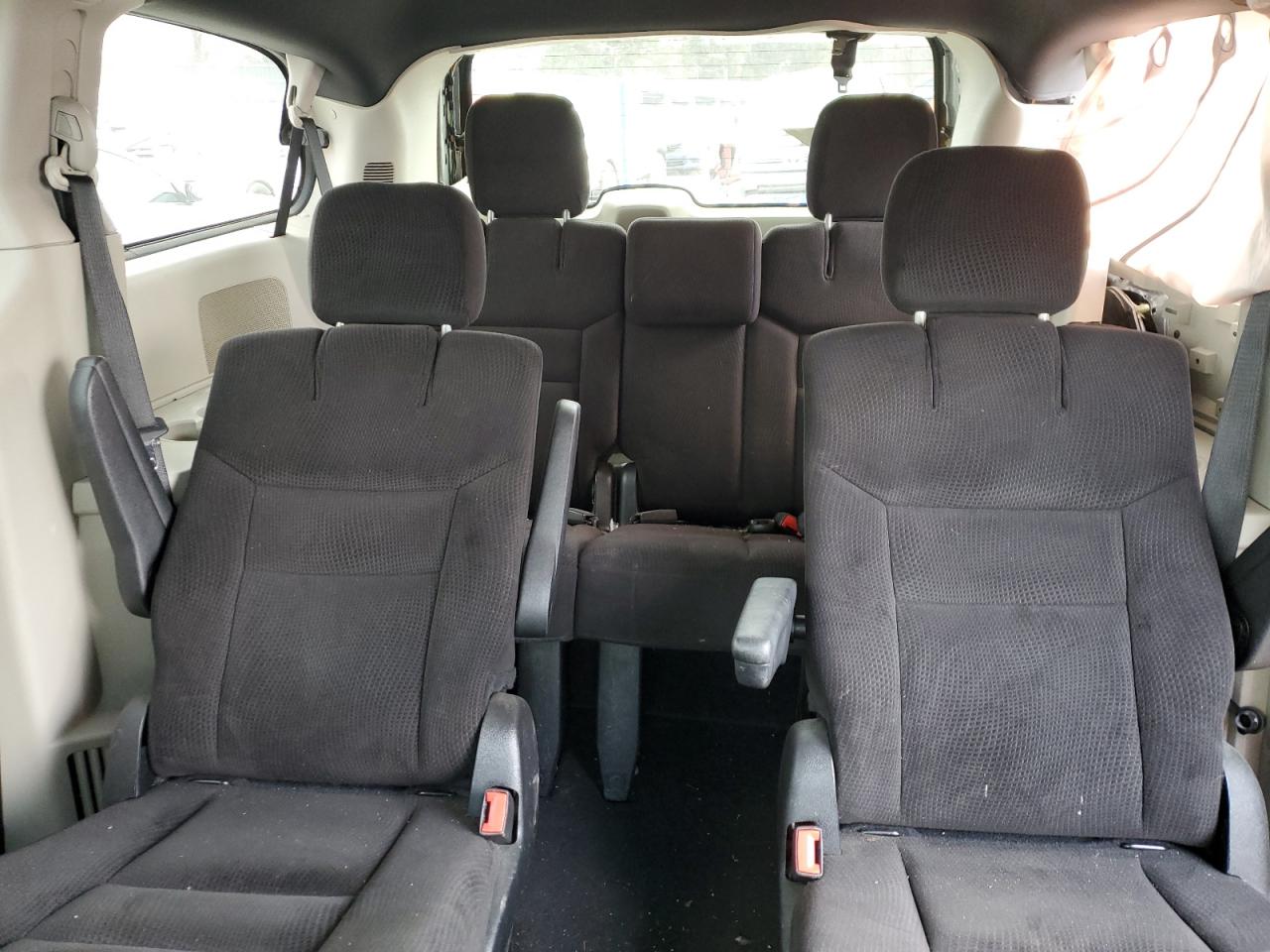 2C4RDGBG7ER223387 2014 Dodge Grand Caravan Se