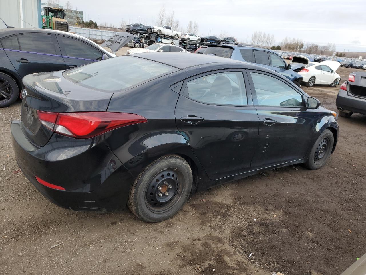 5NPDH4AE2GH661604 2016 Hyundai Elantra Se