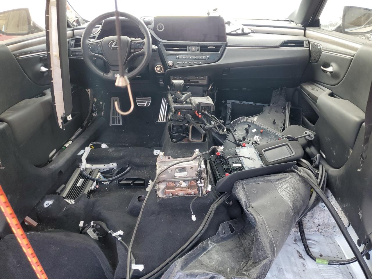 58AGZ1B18NU138759 2022 Lexus Es 350 Base