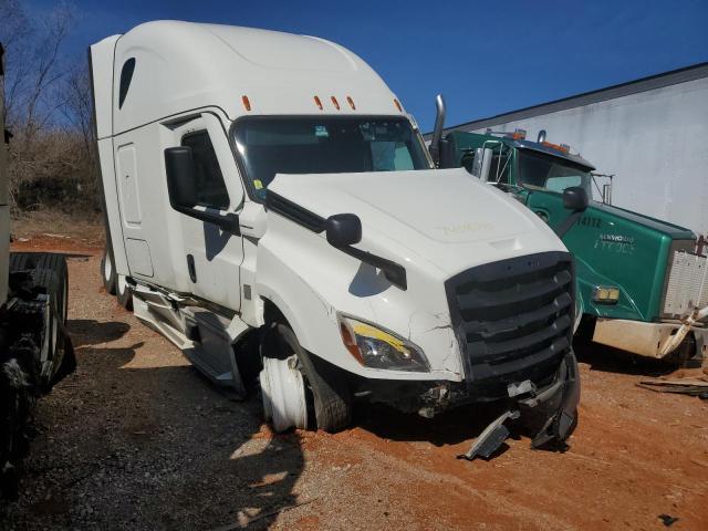 Lot #2443327896 2023 FREIGHTLINER CASCADIA 1 salvage car