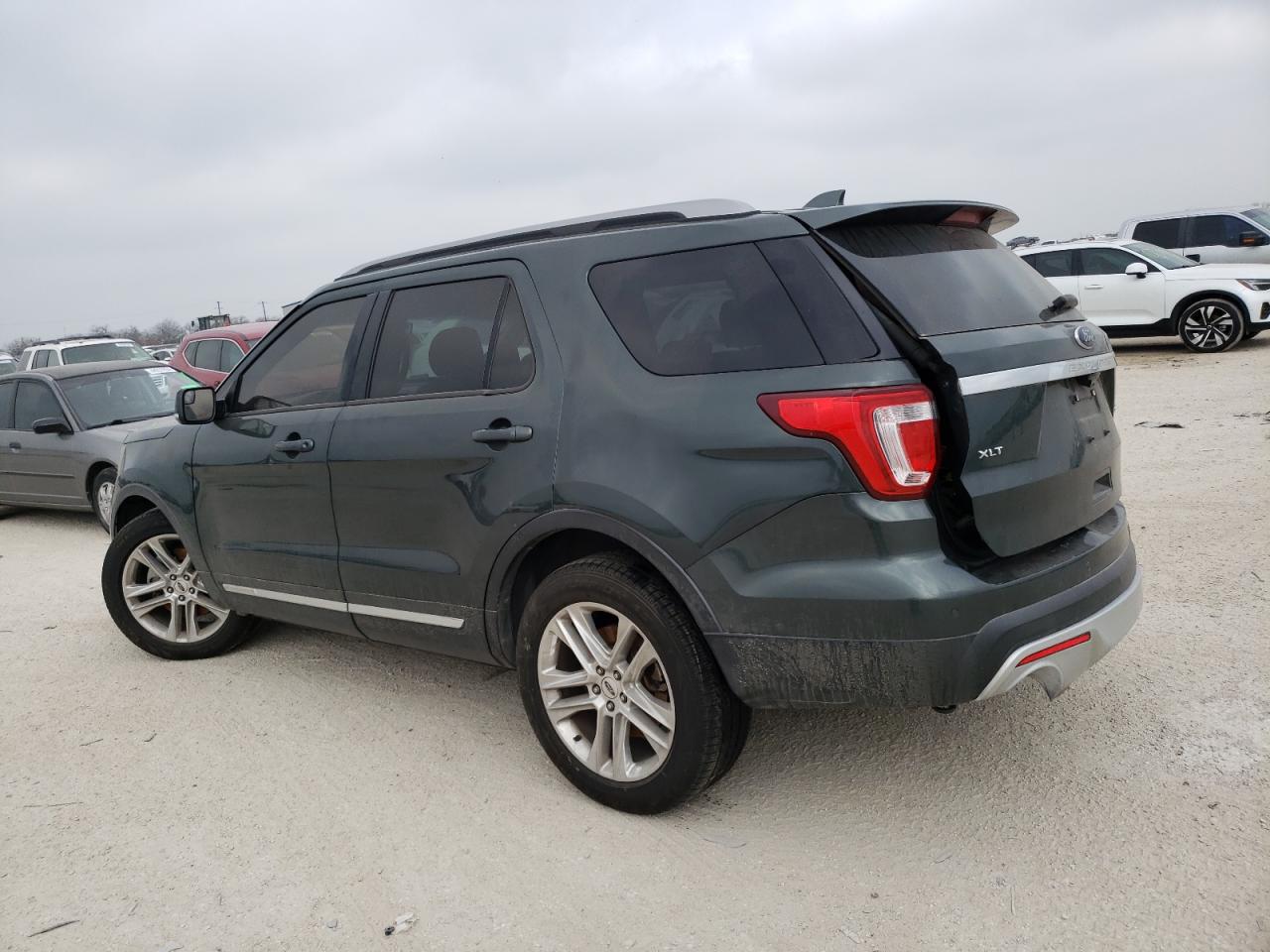 1FM5K7D81GGB26387 2016 Ford Explorer Xlt