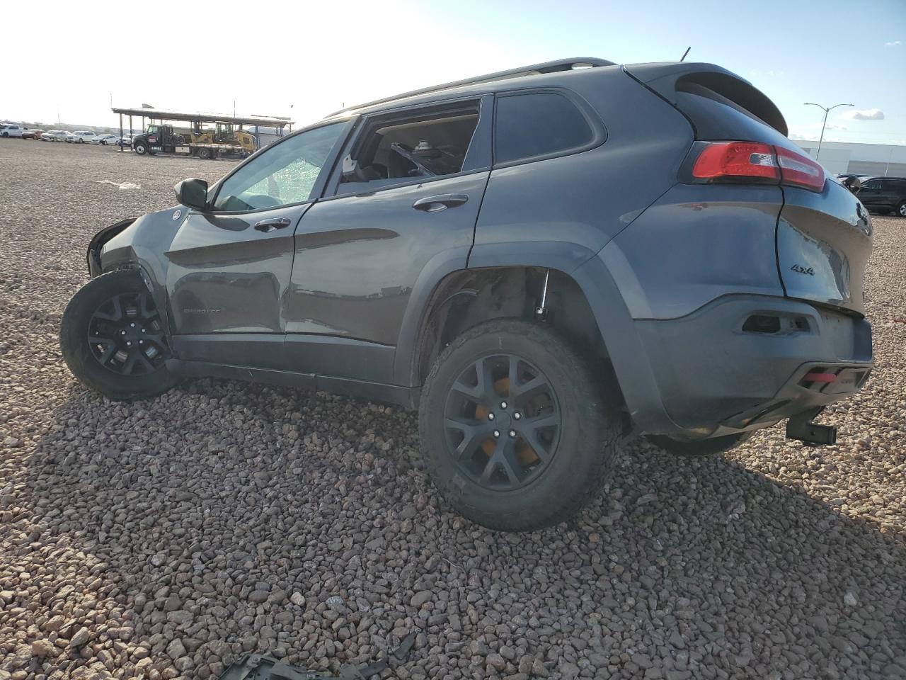 1C4PJMBB2EW317395 2014 Jeep Cherokee Trailhawk