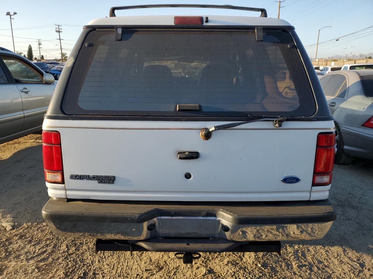 1FMDU34X6NUC09947 1992 Ford Explorer