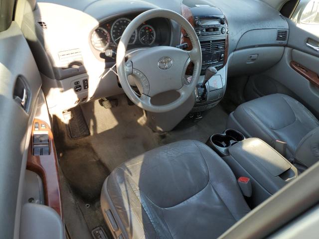 2005 Toyota Sienna - Image 8