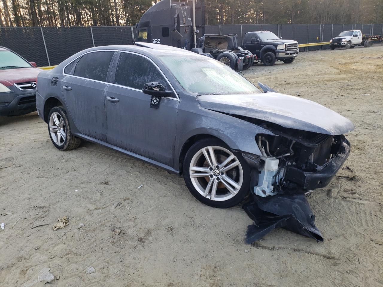 1VWBN7A35EC105390 2014 Volkswagen Passat Se