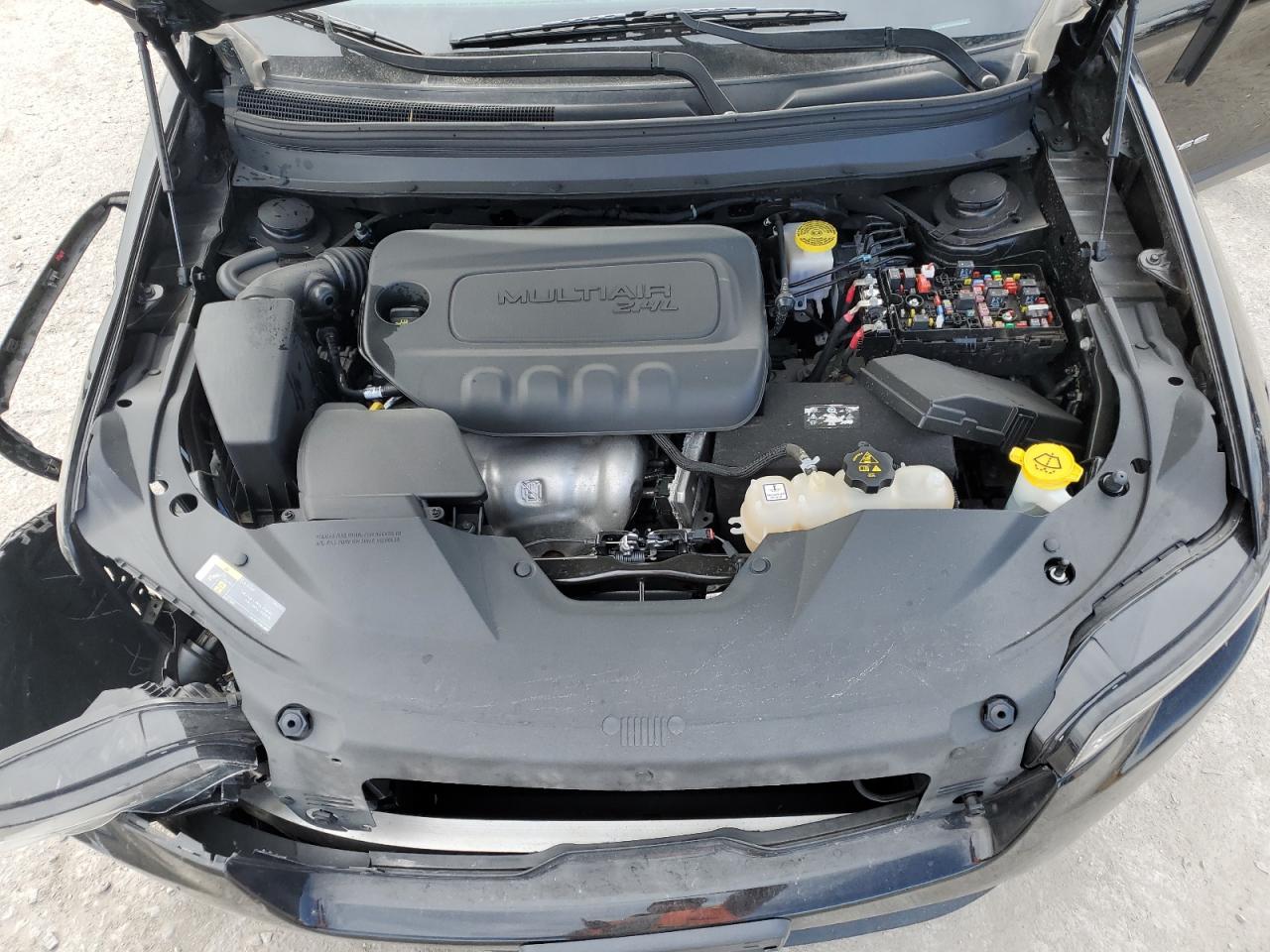 1C4PJMLB4KD484606 2019 Jeep Cherokee Latitude Plus