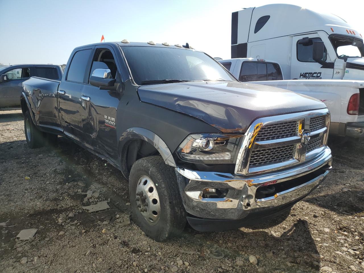 3C63RRJLXJG311357 2018 Ram 3500 Laramie