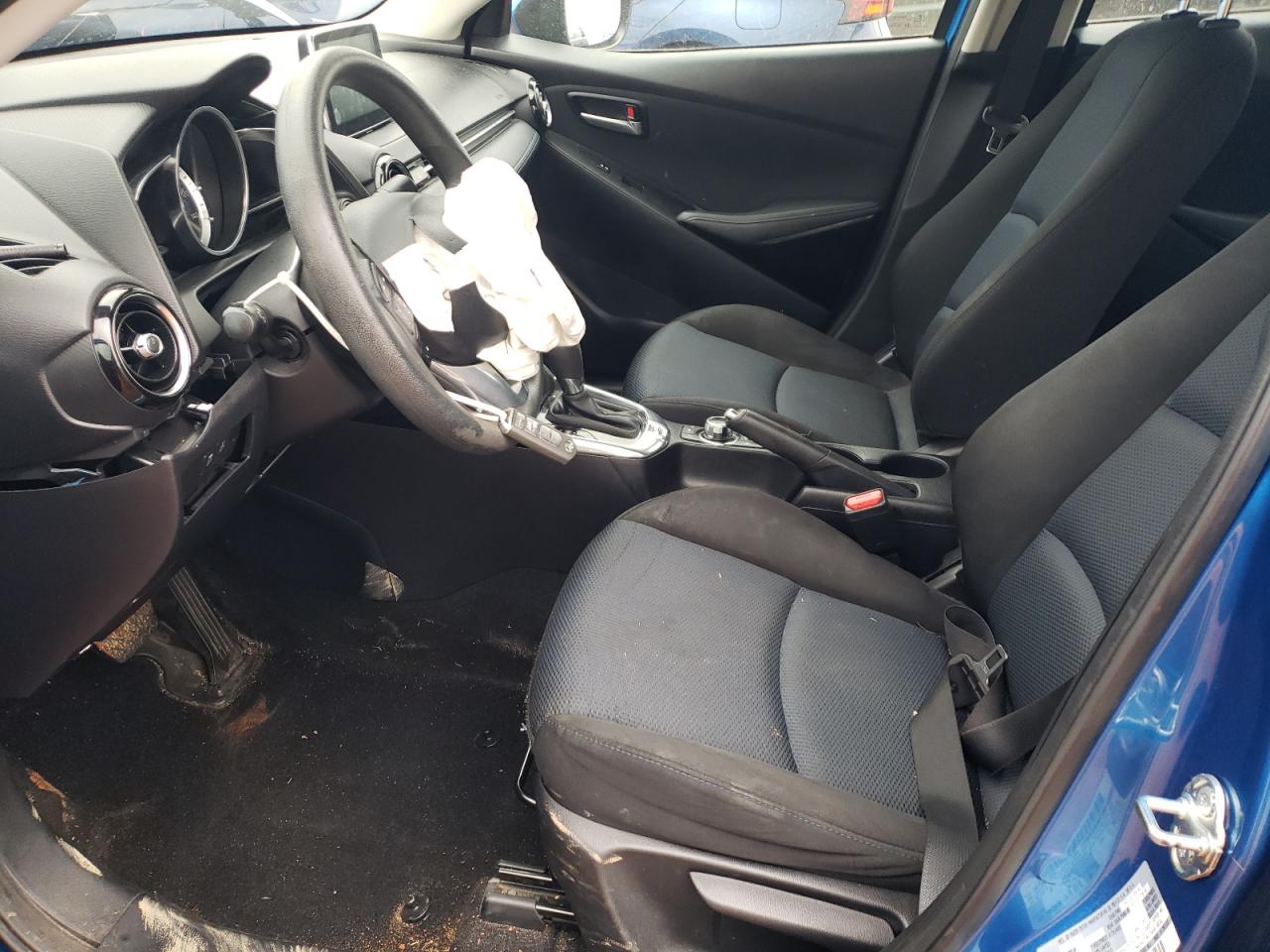 3MYDLBYVXHY188341 2017 Toyota Yaris Ia