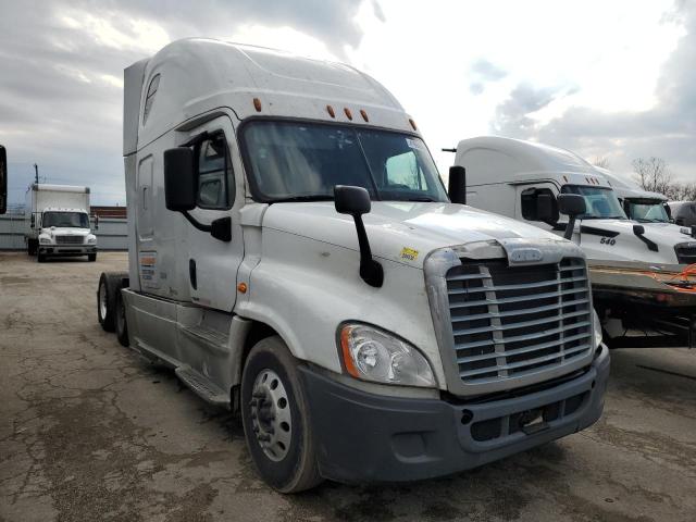 Lot #2476057670 2016 FREIGHTLINER CASCADIA 1 salvage car