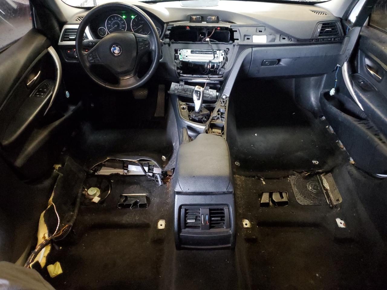 WBA3B1G51FNT06082 2015 BMW 320 I