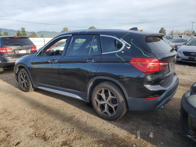 WBXHU7C56K3H44524 2019 BMW X1-1