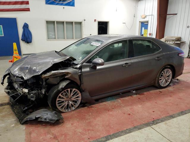 Lot #2421429131 2020 TOYOTA CAMRY XLE salvage car