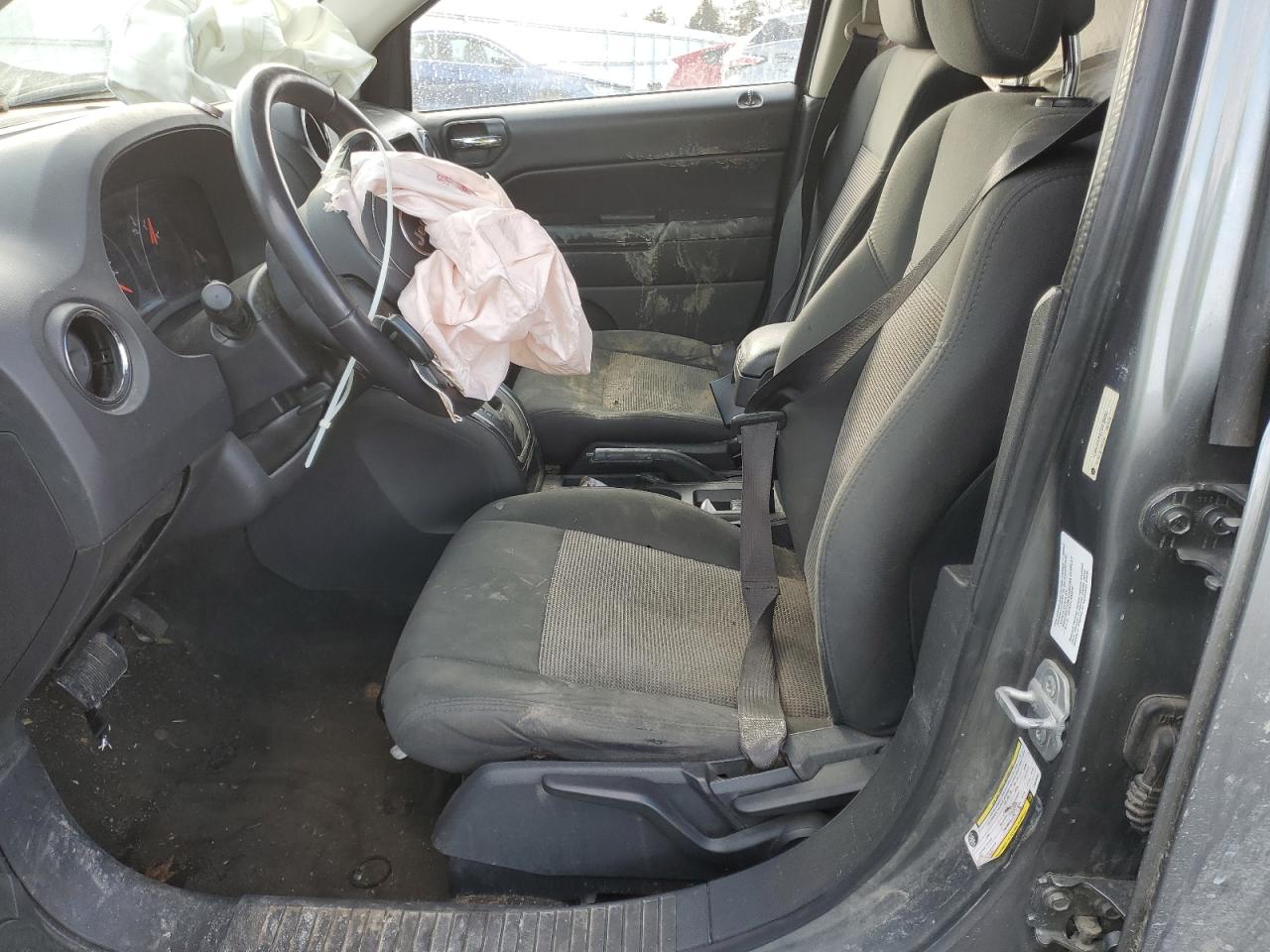 1C4NJDEB5CD638052 2012 Jeep Compass Latitude