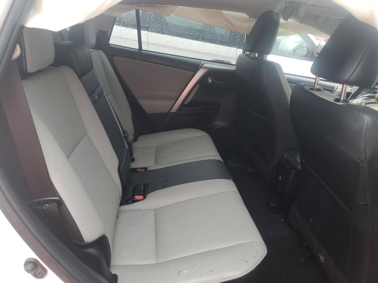jtmdjrev2hd088593 JTMDJREV2HD088593 2017 Toyota Rav4 Hv Limited