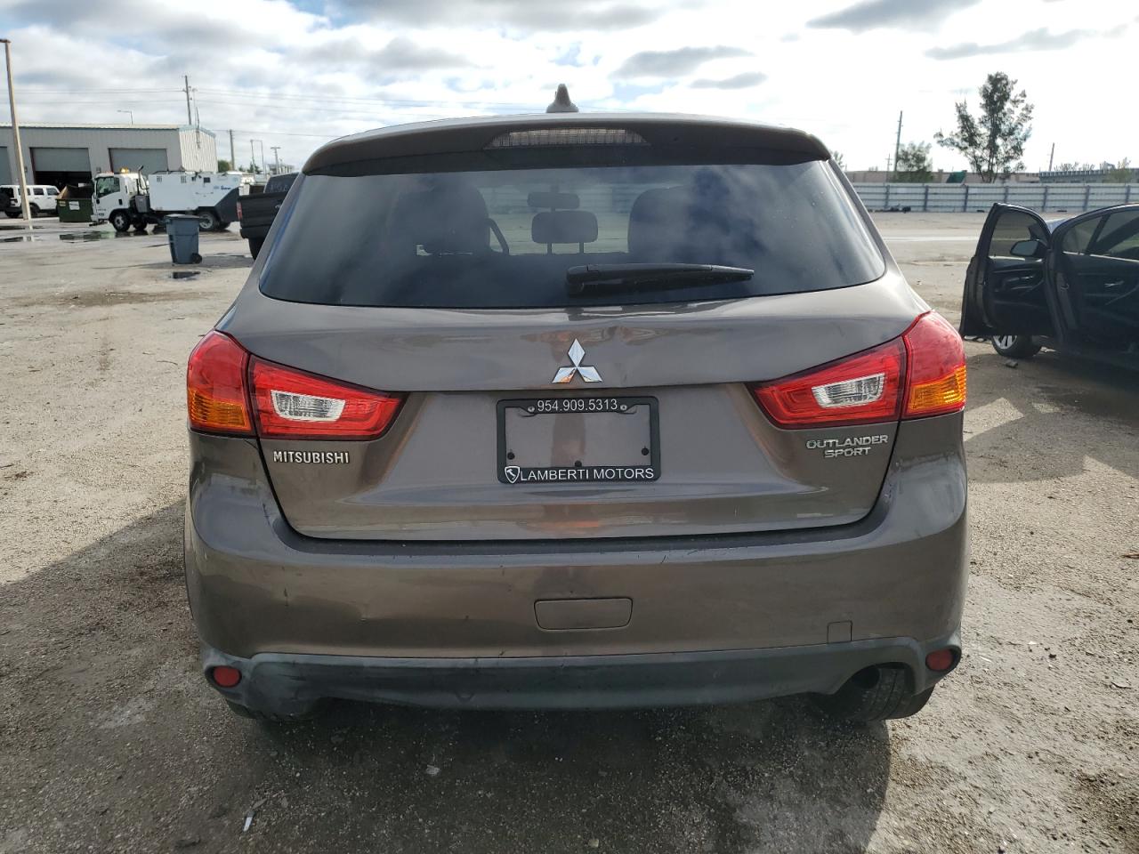 JA4AP3AU1HZ015949 2017 Mitsubishi Outlander Sport Es