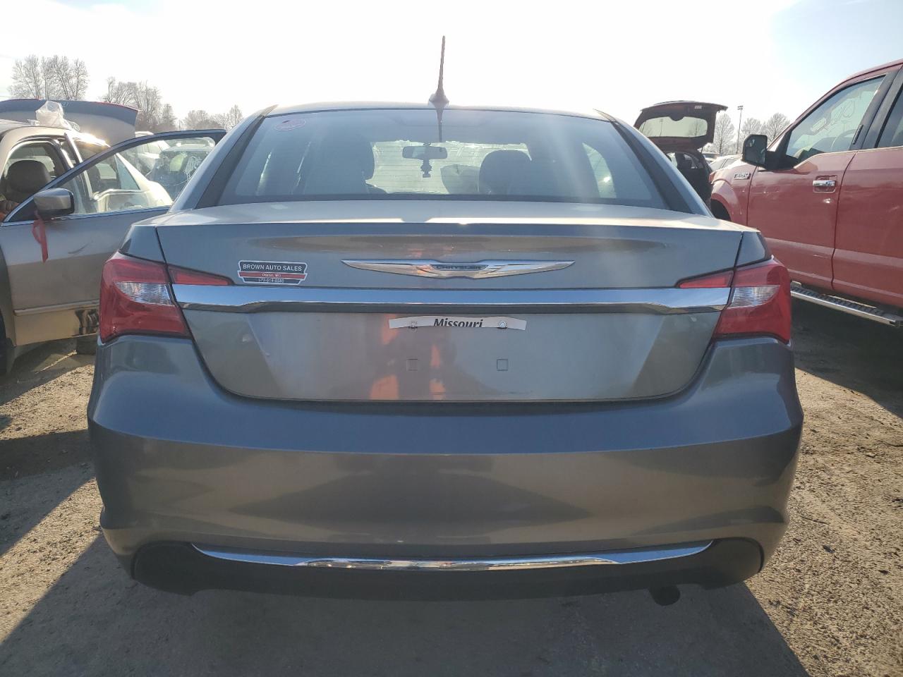 2013 Chrysler 200 Touring vin: 1C3CCBBB4DN654592