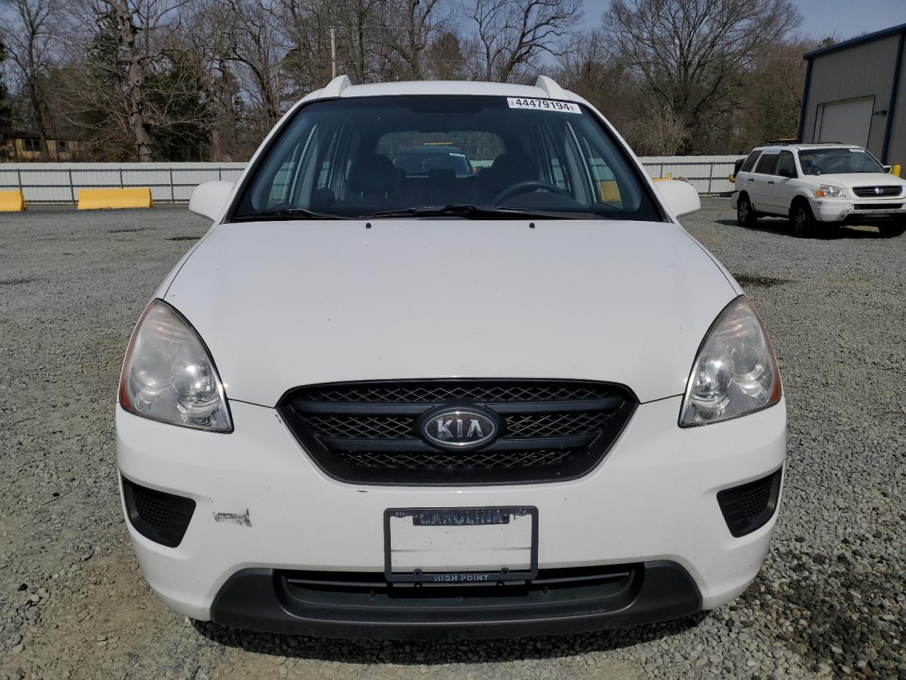 KNAFG526777048520 2007 Kia Rondo Lx