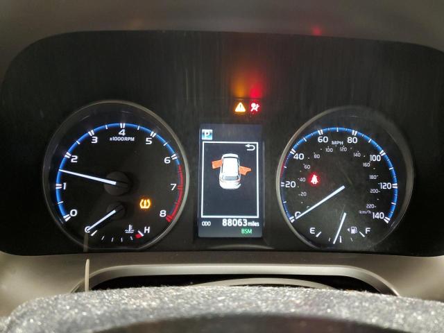 2018 TOYOTA RAV4 ADVEN JTMRFREV1JD234642