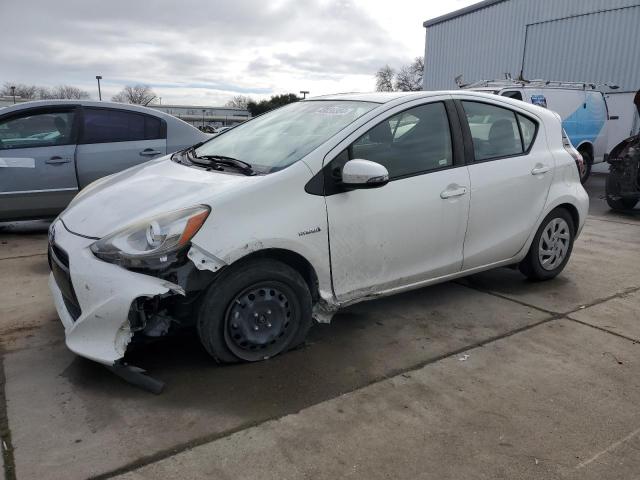 2016 TOYOTA PRIUS C JTDKDTB39G1138582