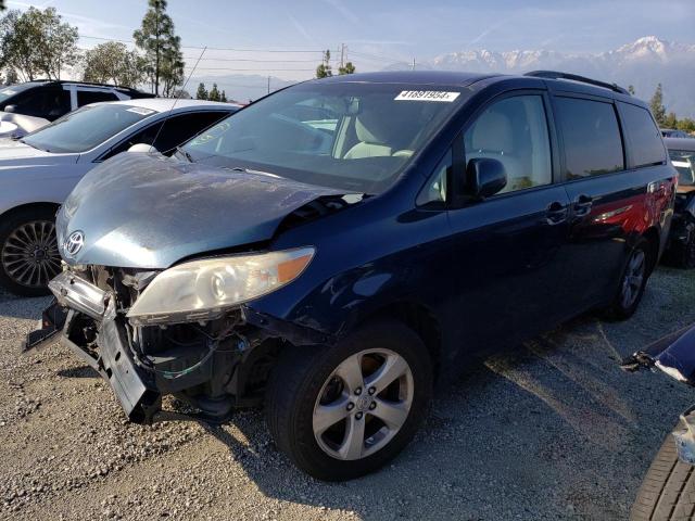 2011 Toyota Sienna LE