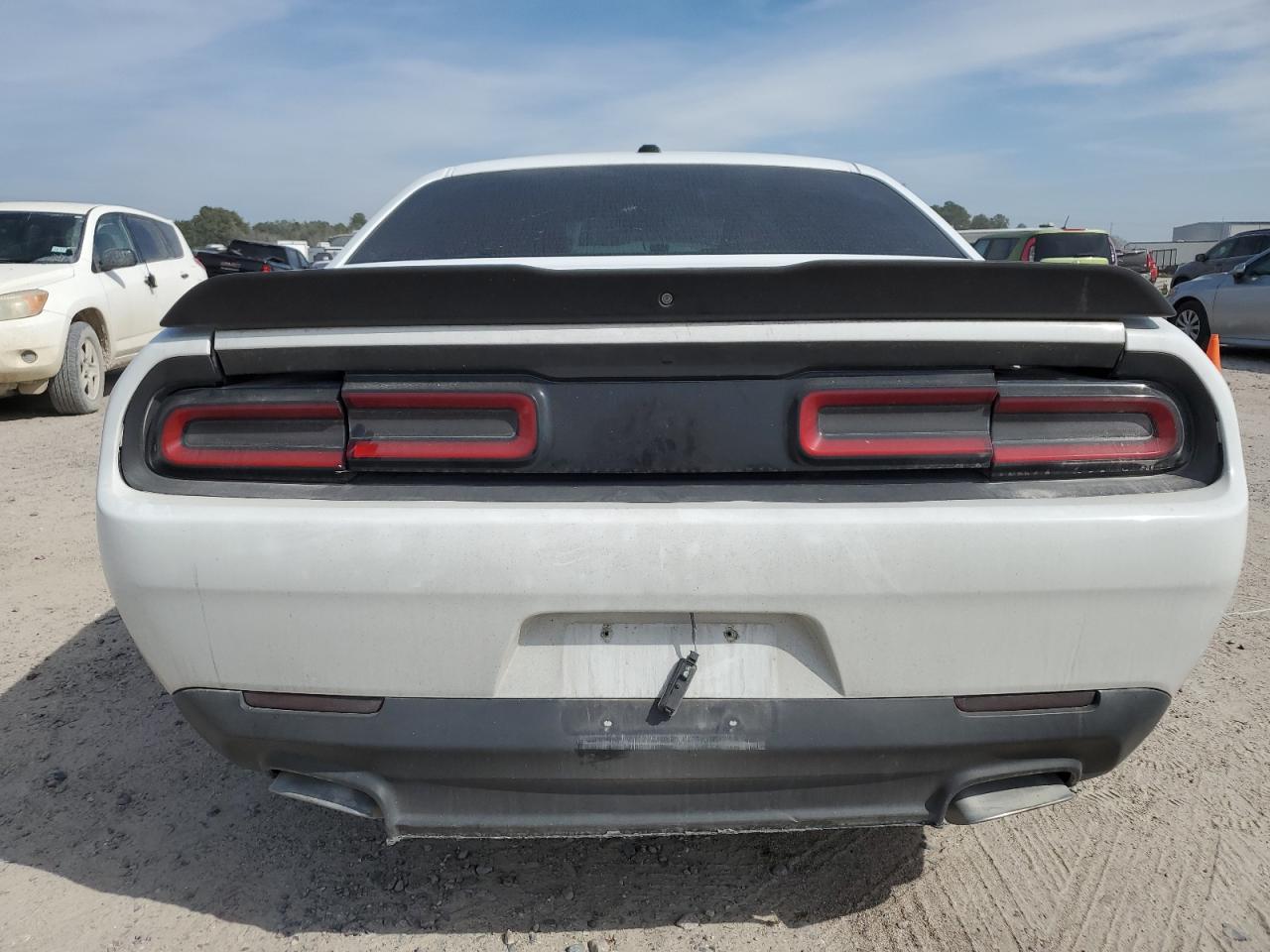 2C3CDZAGXFH704295 2015 Dodge Challenger Sxt