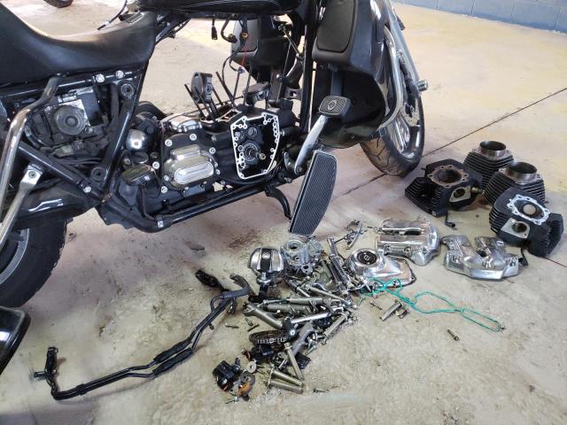 2015 HARLEY-DAVIDSON FLHTCUL UL 1HD1KDM11FB675571