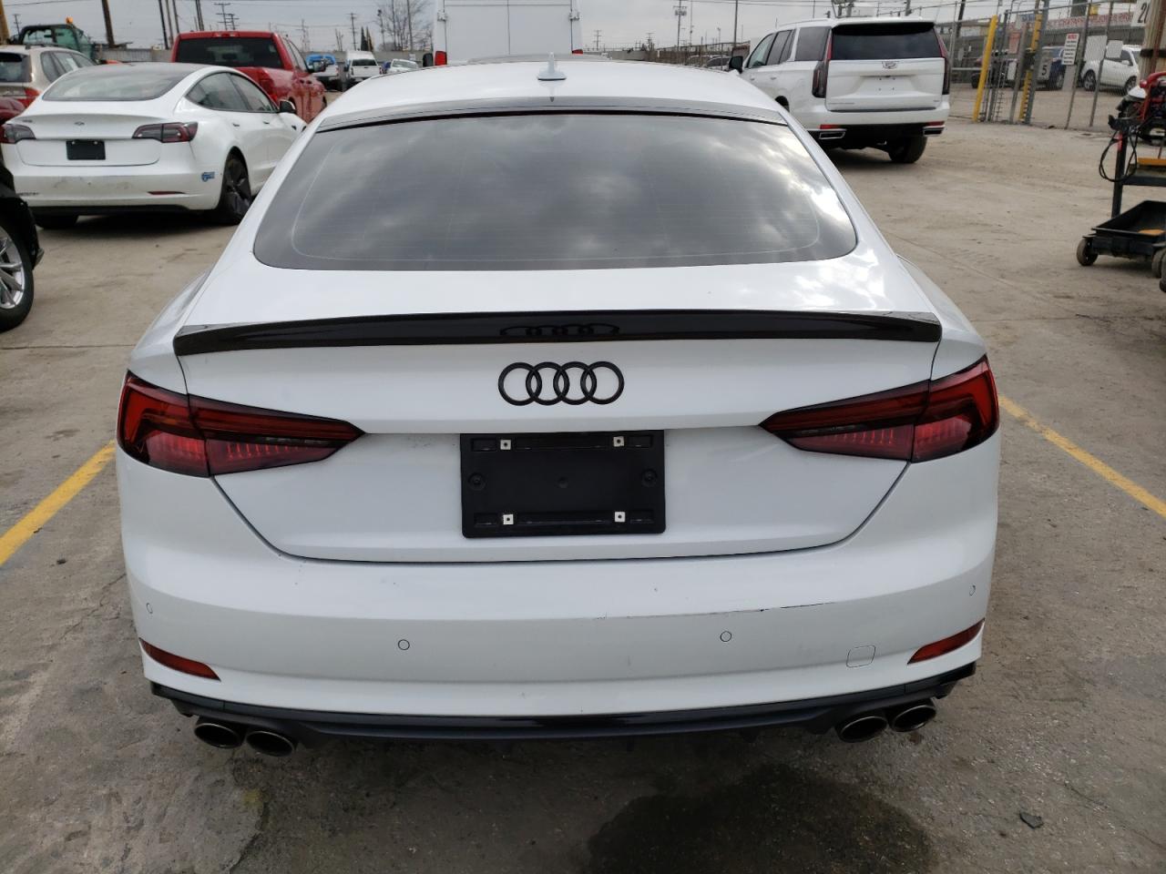 WAUC4CF54JA092552 2018 Audi S5 Prestige