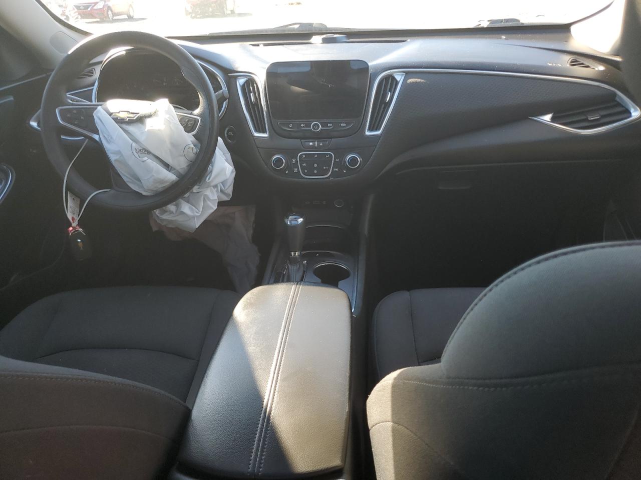 1G1ZD5ST8LF026100 2020 Chevrolet Malibu Lt