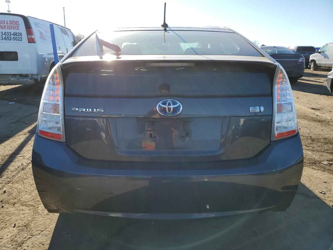 JTDKN3DU8B1411054 2011 Toyota Prius