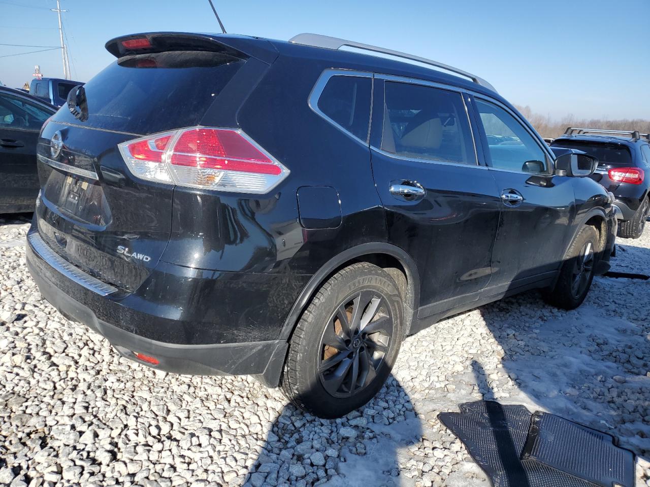 VIN: KNMAT2MV6GP682204 2016 NISSAN ROGUE