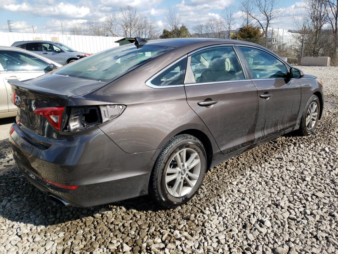 5NPE24AF3GH334899 2016 Hyundai Sonata Se