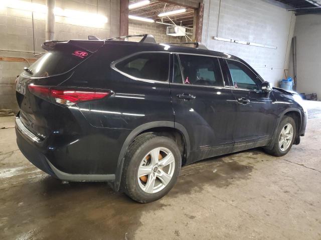 VIN 5TDBZRBH8NS256977 2022 Toyota Highlander, L no.3