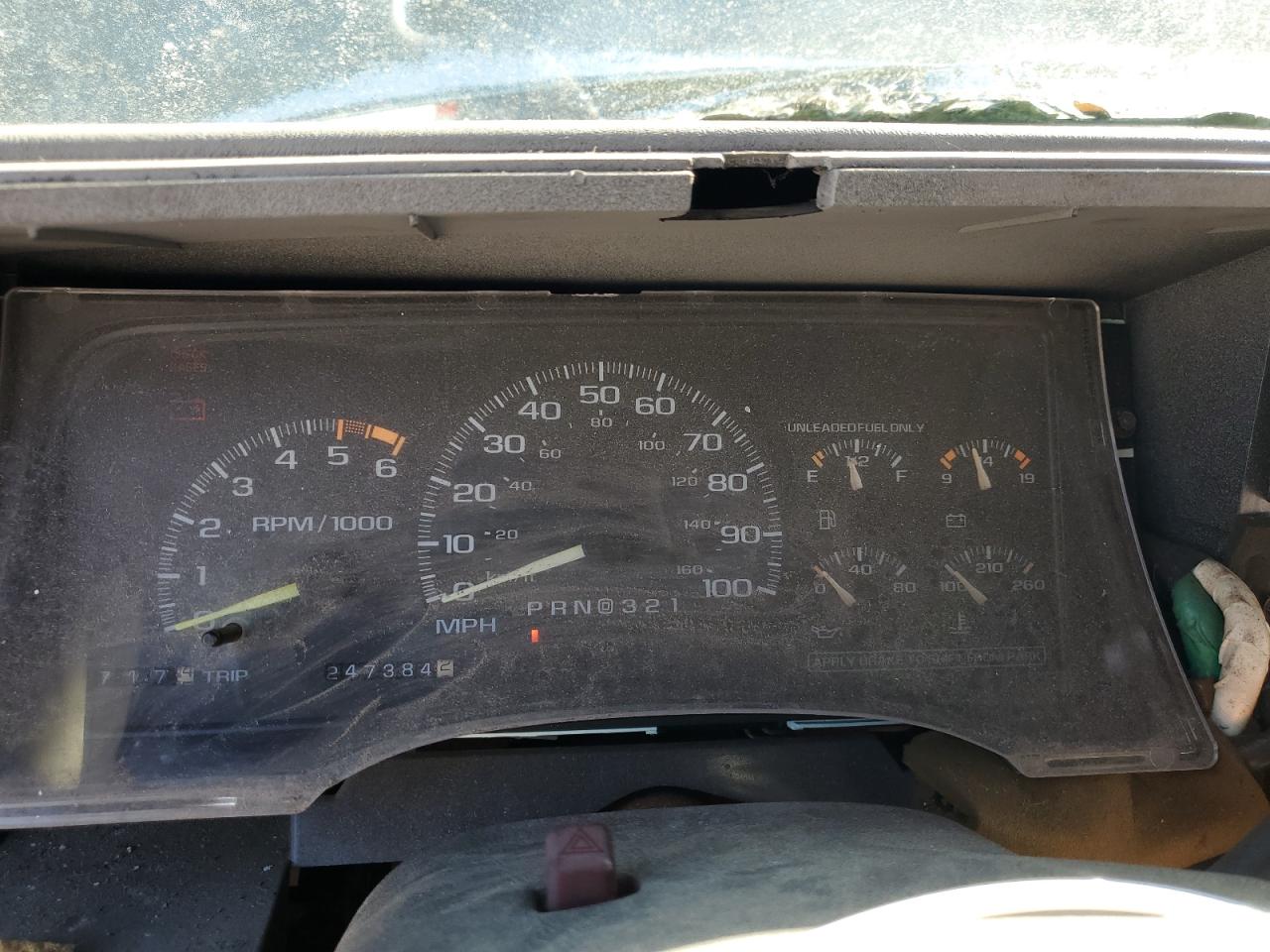 1GKEK13R5TJ744034 1996 GMC Yukon