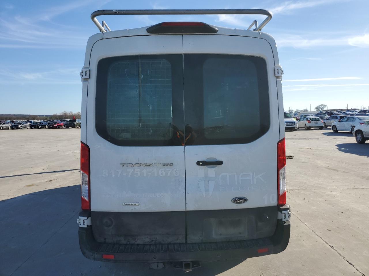 VIN: 1FTYR2CG9KKA52621 2019 FORD TRANSIT
